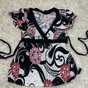 L8ter Black and White Floral Shimmery Babydoll Top